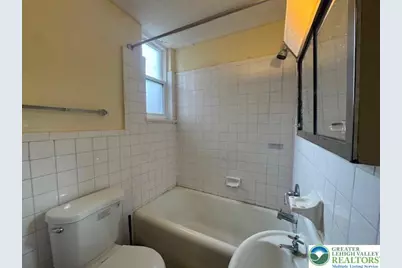 210 N 6th #C3, Allentown City, PA 18102 - Photo 5