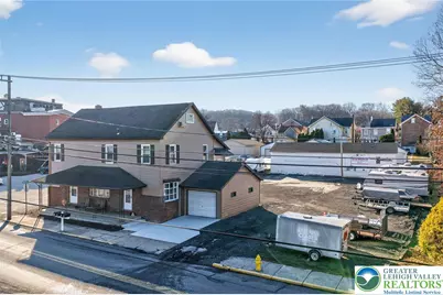 22 W Front Street, Alburtis Boro, PA 18011 - Photo 3