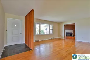 1004 Donald Dr, Emmaus Boro, PA 18049 - Photo 5