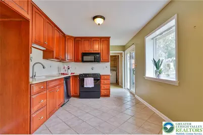 1004 Donald Drive, Emmaus Boro, PA 18049 - Photo 9