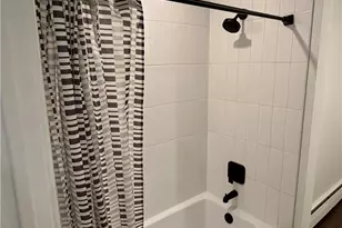 2240 W Woodlawn St, South Whitehall Township, PA 18104 - Photo 21