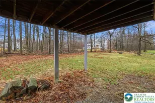 186 Thornapple Ln, Coolbaugh Twp, PA 18466 - Photo 5