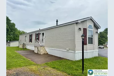 3267 2nd Avenue, North Whitehall Township, PA 18069 - Photo 1