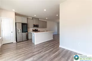 4936 Brookside Ct, Upper Saucon Township, PA 18036 - Photo 11