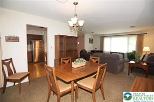 1051 N 10th St, Whitehall Township, PA 18052 - Photo 11