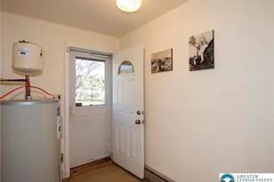 1051 N 10th St, Whitehall Township, PA 18052 - Photo 27