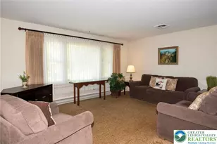 1051 N 10th St, Whitehall Township, PA 18052 - Photo 7