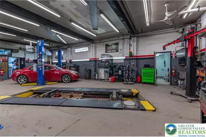 2227 N 3rd Avenue, Whitehall Township, PA 18052 - Photo 17