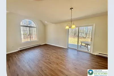 1126 Shogun Drive, Chestnuthill Twp, PA 18330 - Photo 9