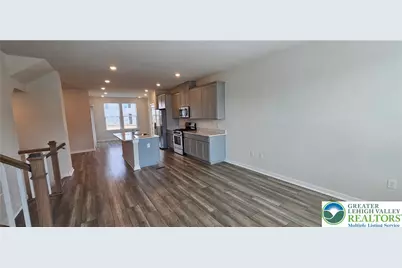 7509 Clayton Avenue, Upper Saucon Township, PA 18036 - Photo 9