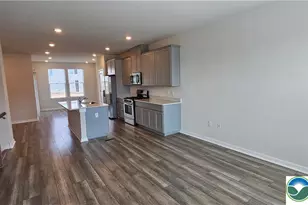 7509 Clayton Ave, Upper Saucon Township, PA 18036 - Photo 9