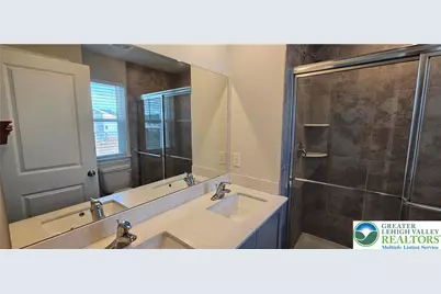 7509 Clayton Avenue, Upper Saucon Township, PA 18036 - Photo 15