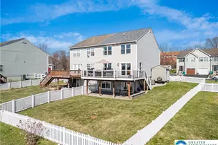 671 Daisy Ln, Pennsburg Boro, PA 18073 - Photo 3