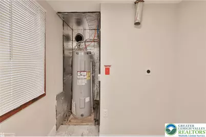 7718 Sweetwood Drive, Lower Macungie Township, PA 18062 - Photo 25