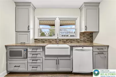 1320 Little Lehigh Drive S, Emmaus Boro, PA 18049 - Photo 15