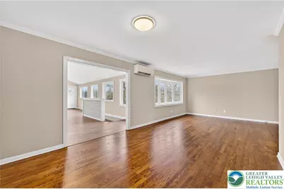 1320 Little Lehigh Drive S, Emmaus Boro, PA 18049 - Photo 9