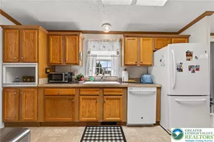 4165 Bunker Hill Ln W, Lehigh Township, PA 18088 - Photo 17