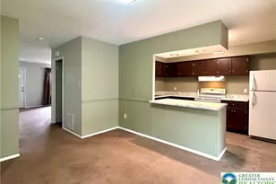 53 Eisenhower Cir, Whitehall Township, PA 18052 - Photo 7