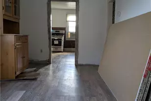 307 Oak St, Roseto Boro, PA 18013 - Photo 5