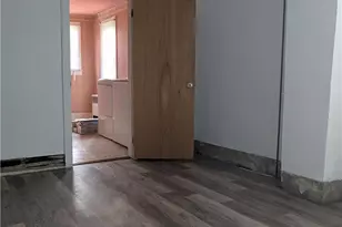 307 Oak St, Roseto Boro, PA 18013 - Photo 7