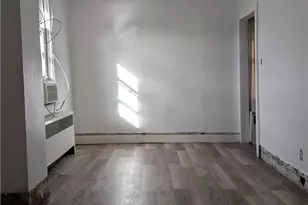 307 Oak St, Roseto Boro, PA 18013 - Photo 9