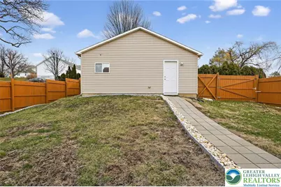 411 Moosic Road, Old Forge, PA 18518 - Photo 9