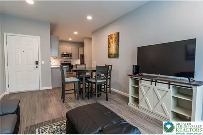 948 N Front Street #C-2, Allentown City, PA 18102 - Photo 3