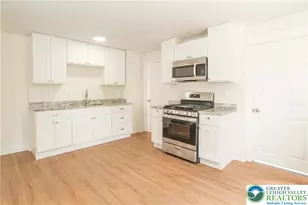 336 E State St, Coopersburg Boro, PA 18036 - Photo 9