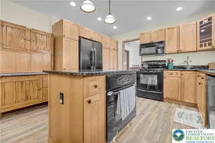 517 Apple Hill Dr, Forks Twp, PA 18040 - Photo 11