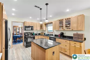 517 Apple Hill Dr, Forks Twp, PA 18040 - Photo 9