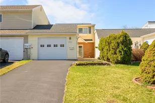 28 Stonewood Pl, Catasauqua Boro, PA 18032 - Photo 1