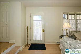 28 Stonewood Pl, Catasauqua Boro, PA 18032 - Photo 3