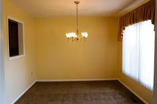 3208 Oakland Square Dr, Bethlehem Township, PA 18020 - Photo 9