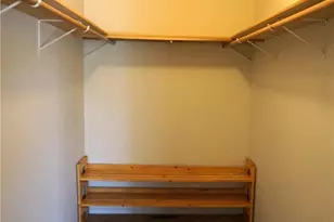 3208 Oakland Square Dr, Bethlehem Township, PA 18020 - Photo 17