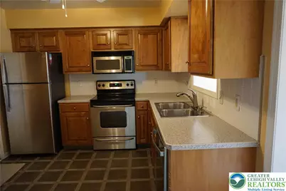 3208 Oakland Square Drive, Bethlehem Township, PA 18020 - Photo 7