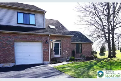 3208 Oakland Square Drive, Bethlehem Township, PA 18020 - Photo 3