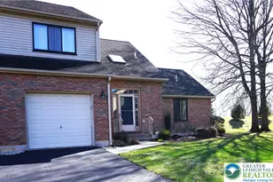 3208 Oakland Square Dr, Bethlehem Township, PA 18020 - Photo 3