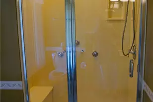 3208 Oakland Square Dr, Bethlehem Township, PA 18020 - Photo 19