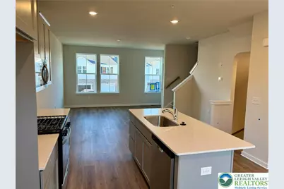 7688 Clayton Avenue, Upper Saucon Township, PA 18036 - Photo 3