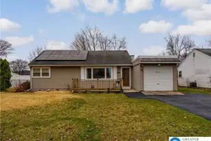 2912 Diamond Ave, Allentown City, PA 18103 - Photo 1