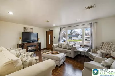 2912 Diamond Avenue, Allentown City, PA 18103 - Photo 3