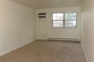 835 S 4th St, Allentown City, PA 18103 - Photo 3