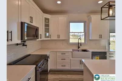 66 Joyce Court, Bangor Boro, PA 18013 - Photo 3