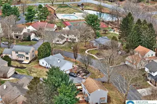 7914 Woodsbluff Run, Upper Macungie Township, PA 18051 - Photo 7