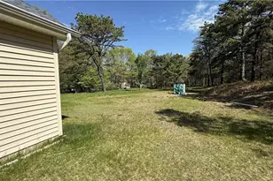 2005 Palisades Dr, Chestnuthill Twp, PA 18610 - Photo 3