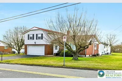 4872 Main Street, Whitehall Township, PA 18052 - Photo 3