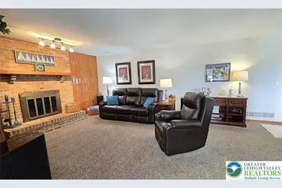 1921 Belleview Drive, Whitehall Township, PA 18052 - Photo 21