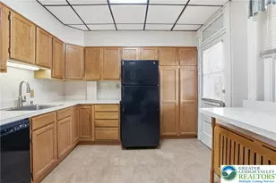 1050 Delaware Ave, Fountain Hill Boro, PA 18015 - Photo 7