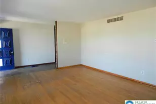 1055 Pine Tree Dr, Slatington Boro, PA 18080 - Photo 9