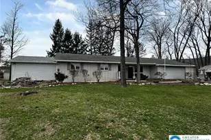 1055 Pine Tree Dr, Slatington Boro, PA 18080 - Photo 1